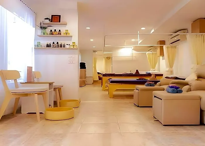 Nature Boutique Ratchayothin 3* Bangkok
